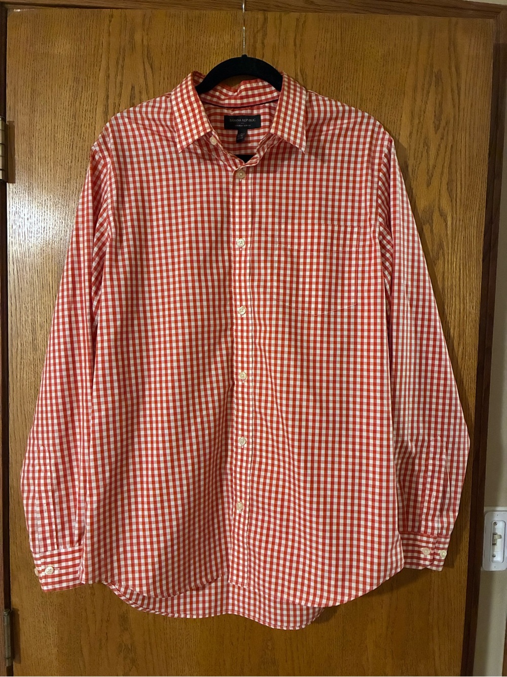 Banana Republic Men's Red and White Gingham Button-Down Shirt